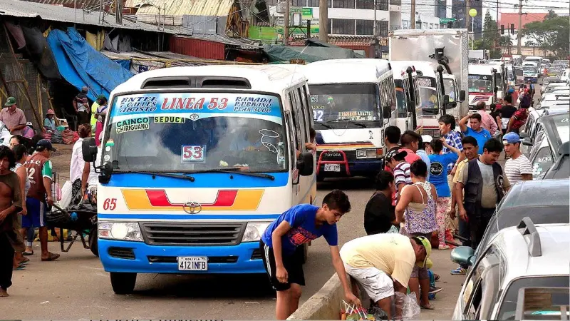 En Santa Cruz micreros proponen subir el pasaje a Bs 6 tras fin de la subvención al diésel