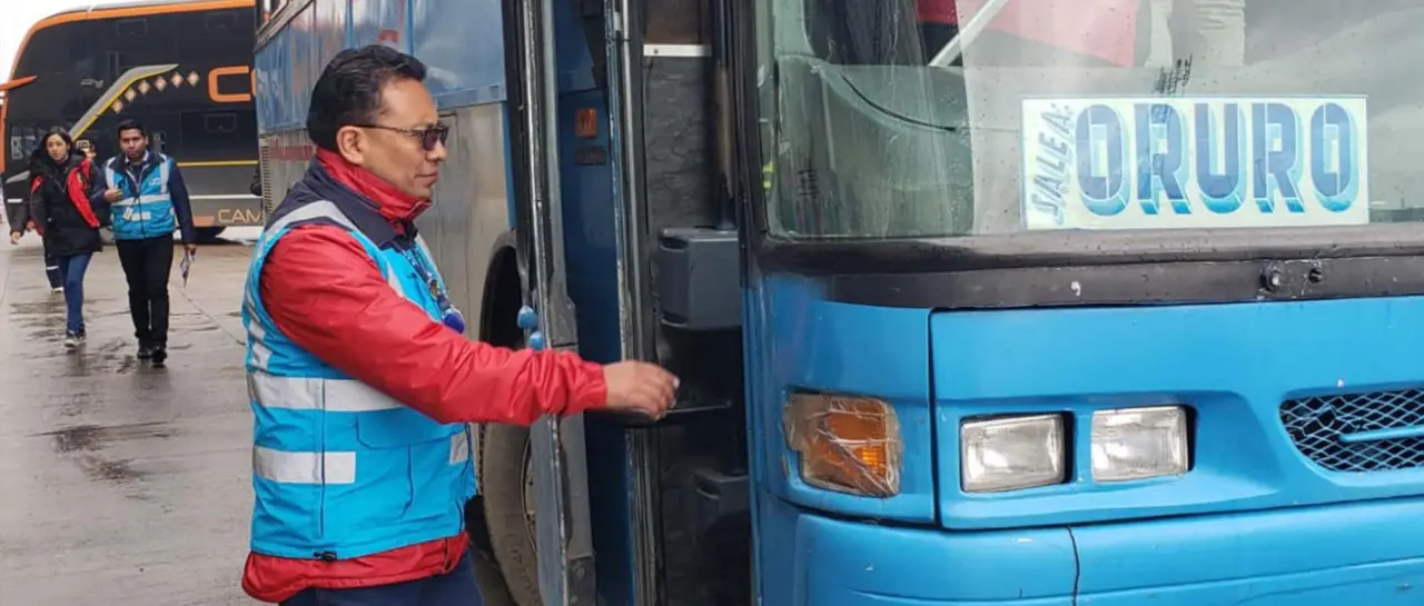 ATT recibe denuncias por alza de pasajes interdepartamentales y dice que hay cuatro formas para reclamar